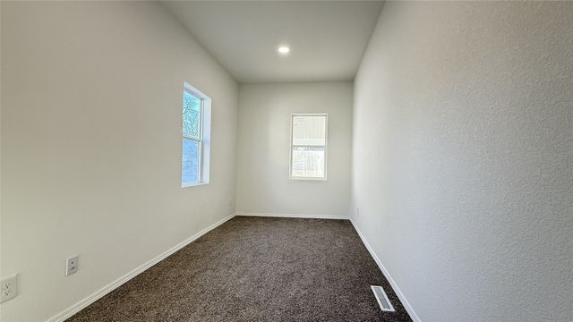 104 E 15th Street, Des Moines, IA 50316