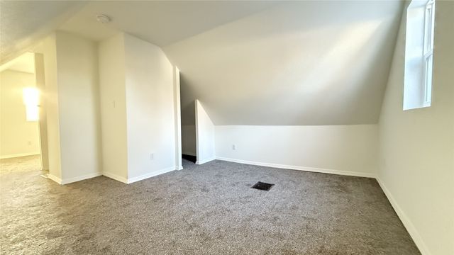 104 E 15th Street, Des Moines, IA 50316