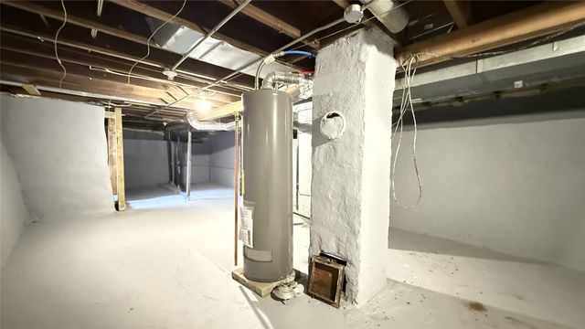 104 E 15th Street, Des Moines, IA 50316