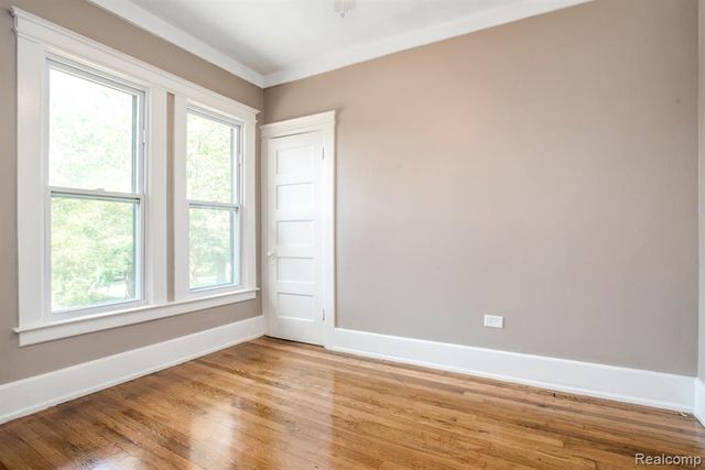 2604 Cadillac Boulevard, Detroit, MI 48214