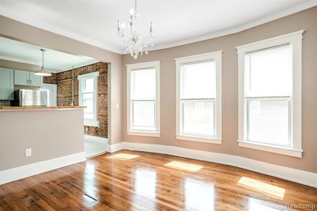 2604 Cadillac Boulevard, Detroit, MI 48214