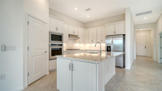 14704 GOLDEN GRASS TERRACE, Nokomis, FL 34275