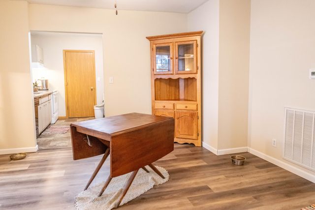 261 W JACKSON ST, Marshall, MO 65340