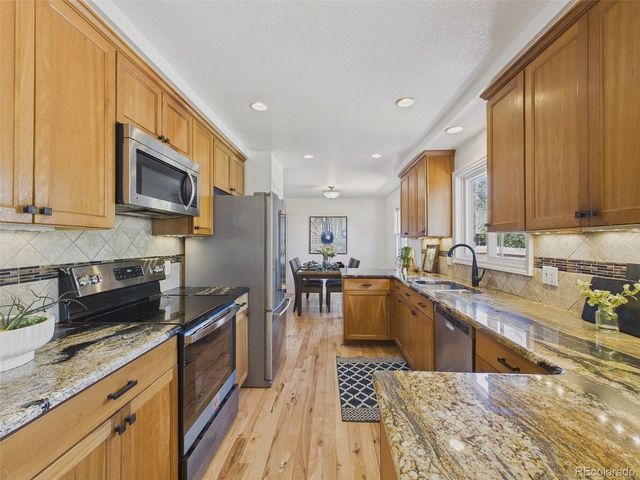 7152 Ellis St, Arvada, CO 80004