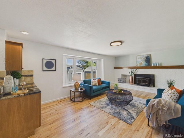 7152 Ellis St, Arvada, CO 80004