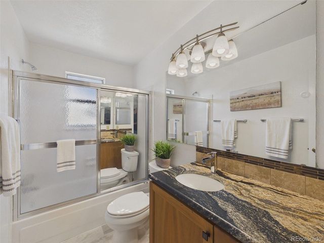 7152 Ellis St, Arvada, CO 80004