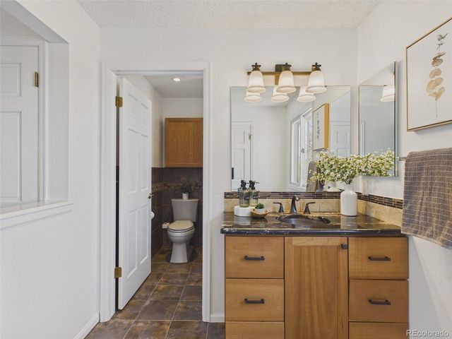 7152 Ellis St, Arvada, CO 80004