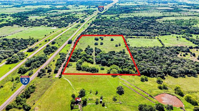 Ih 10 Feeder Road, Flatonia, TX 78956