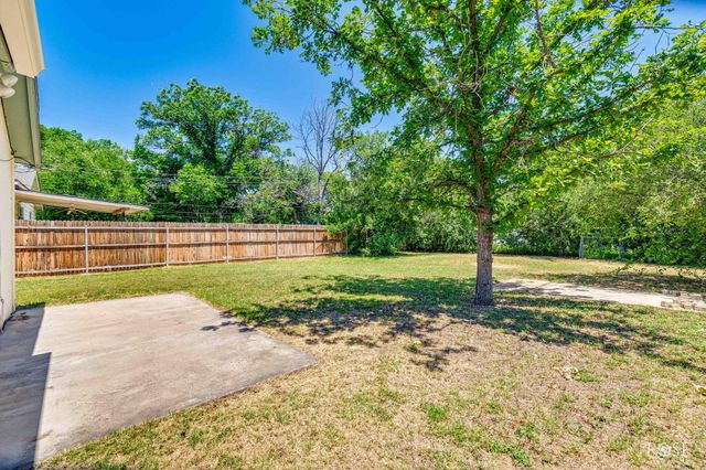 2213 W Ave L, San Angelo, TX 76901