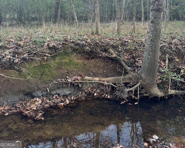 2050 Whispering Way, Statham, GA 30666