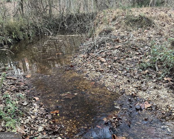 2050 Whispering Way, Statham, GA 30666