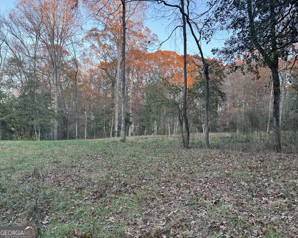 2050 Whispering Way, Statham, GA 30666