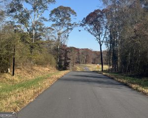 2050 Whispering Way, Statham, GA 30666