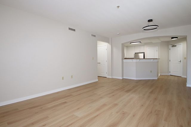 175 Cottage St. 501, Chelsea, MA 02150