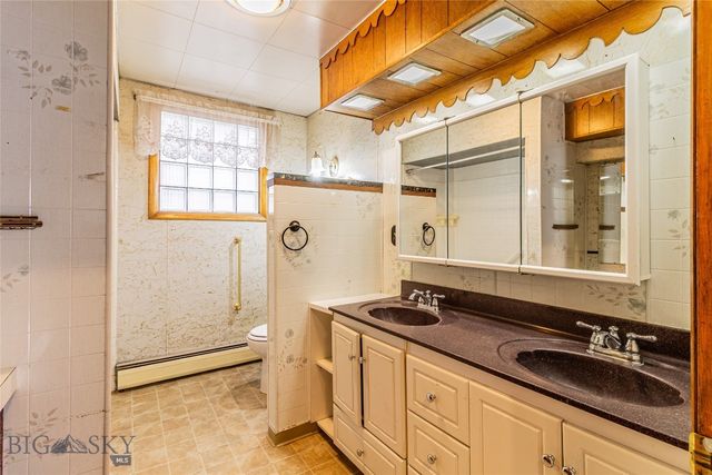 1044 S Wyoming Street, Butte, MT 59701