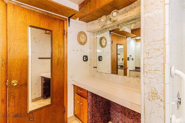 1044 S Wyoming Street, Butte, MT 59701