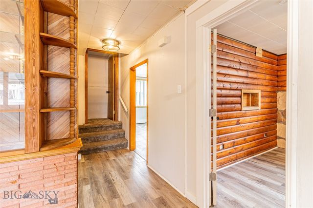 1044 S Wyoming Street, Butte, MT 59701