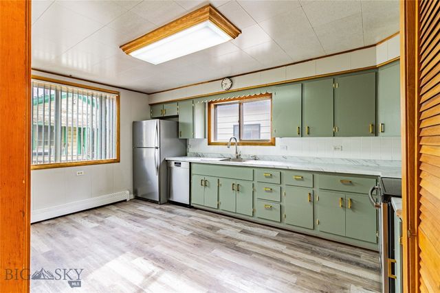 1044 S Wyoming Street, Butte, MT 59701