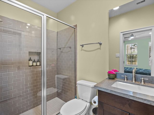 1616 Rosewood Street, Houston, TX 77004