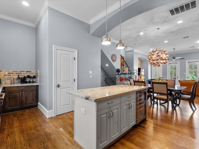 1616 Rosewood Street, Houston, TX 77004