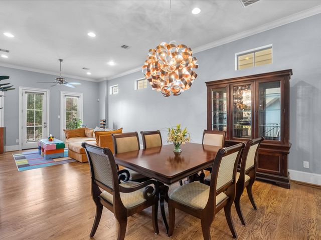 1616 Rosewood Street, Houston, TX 77004