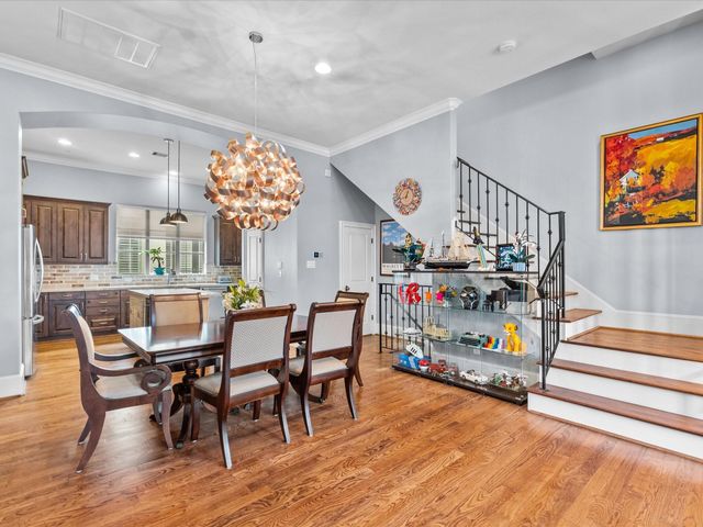 1616 Rosewood Street, Houston, TX 77004