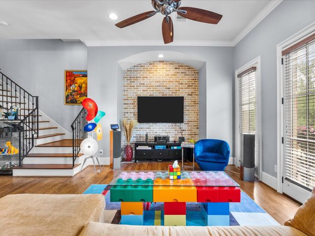 1616 Rosewood Street, Houston, TX 77004