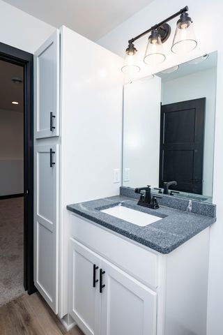 6719 66th Avenue S, Horace, ND 58047