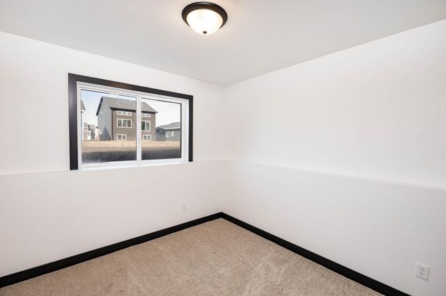 6719 66th Avenue S, Horace, ND 58047