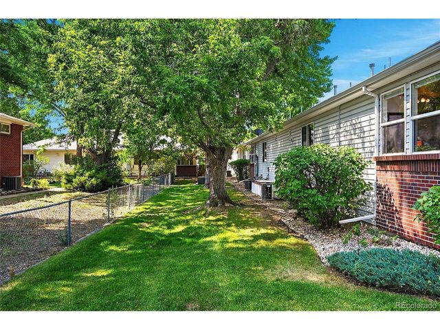 2206 S Iola St, Aurora, CO 80014