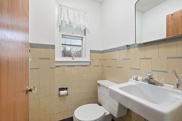 565 Williams Street, Pittsfield, MA 01201