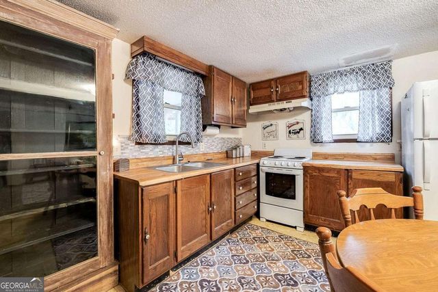 8987 Ferguson Avenue, Savannah, GA 31406