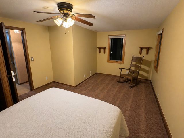 5510 James Avenue N, Brooklyn Center, MN 55430