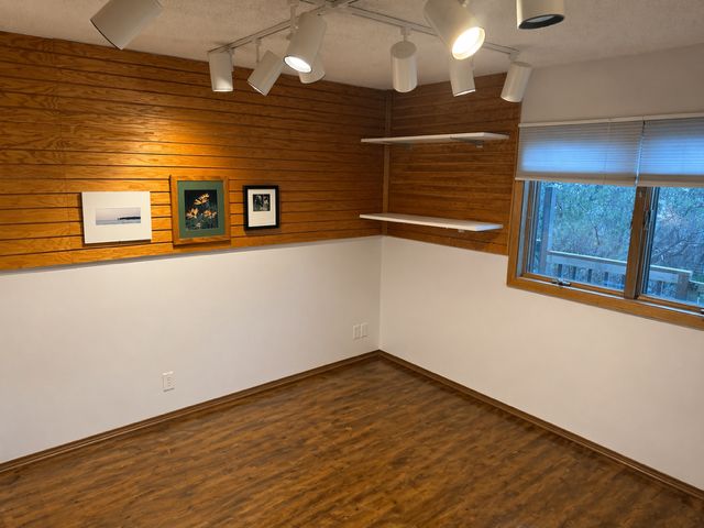 5510 James Avenue N, Brooklyn Center, MN 55430