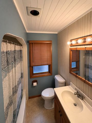 5510 James Avenue N, Brooklyn Center, MN 55430