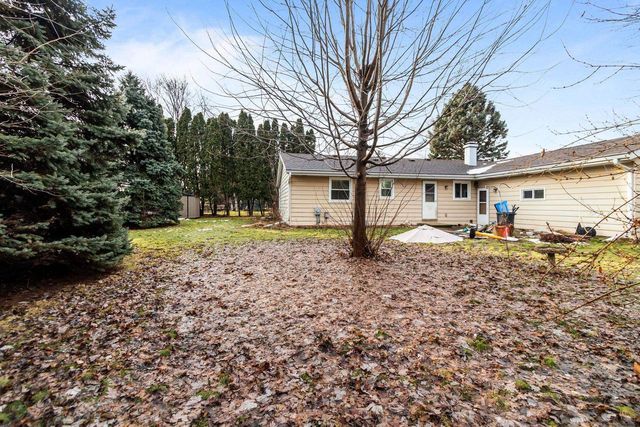 340 WESTBROOK DRIVE, Oshkosh, WI 54904