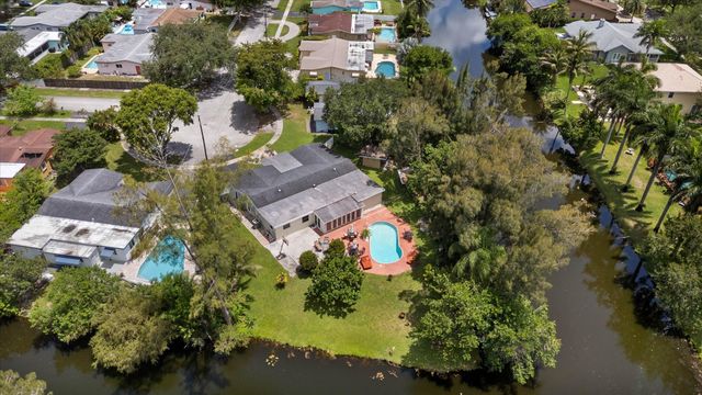 8951 SW 51st Place, Cooper City, FL 33328