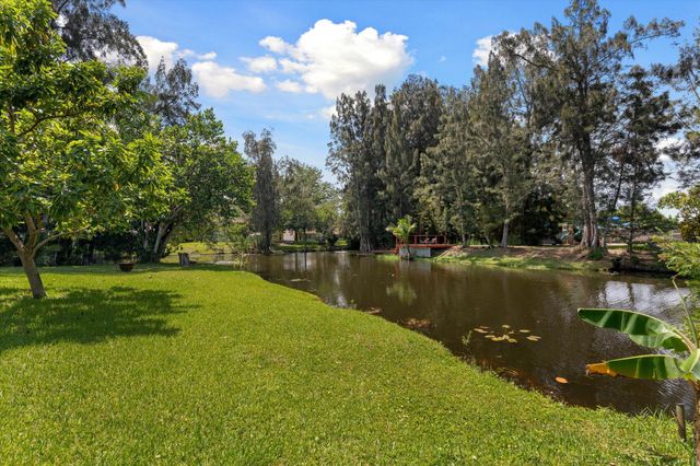 8951 SW 51st Place, Cooper City, FL 33328