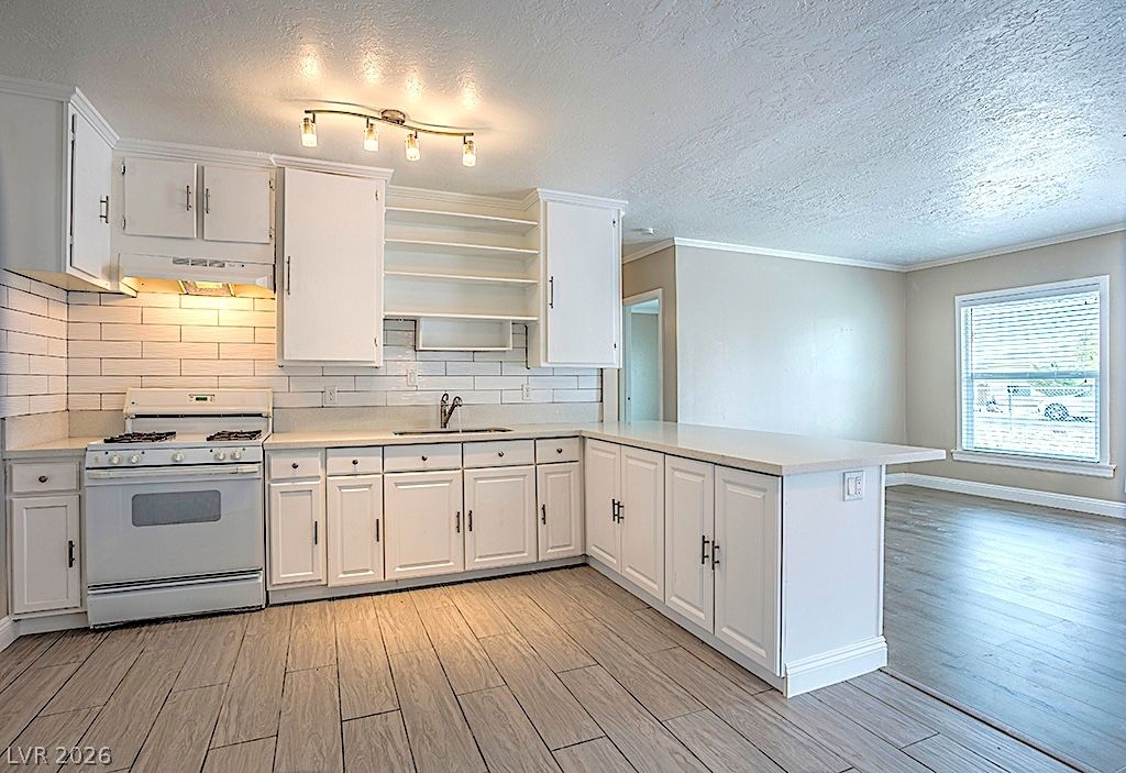 Image 19 of property listing at 911 North 1st Street, Las Vegas, NV 89101