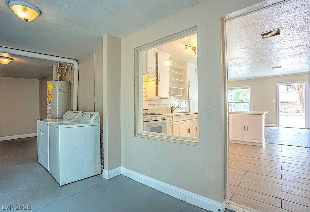 Image 22 of property listing at 911 North 1st Street, Las Vegas, NV 89101