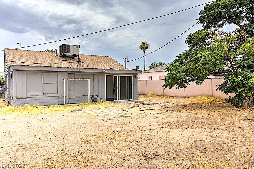 Image 31 of property listing at 911 North 1st Street, Las Vegas, NV 89101