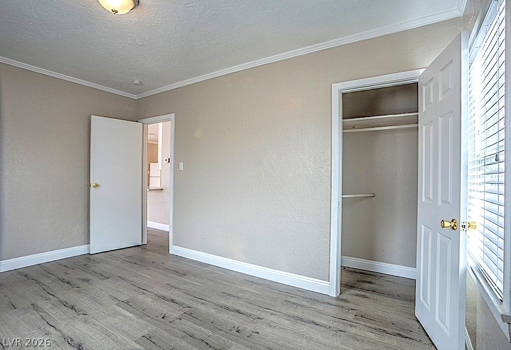 Image 6 of property listing at 911 North 1st Street, Las Vegas, NV 89101