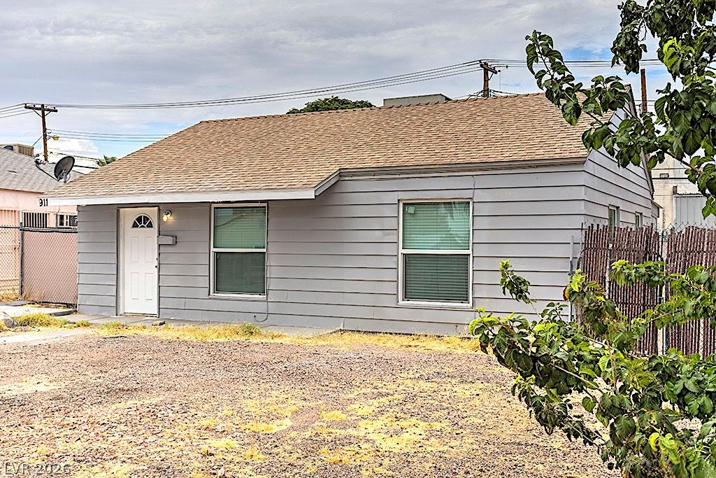 Image 8 of property listing at 911 North 1st Street, Las Vegas, NV 89101