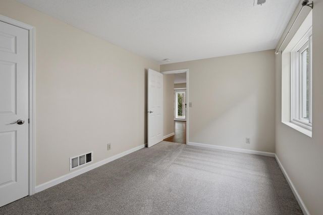 5523 Auto Club Road, Bloomington, MN 55437