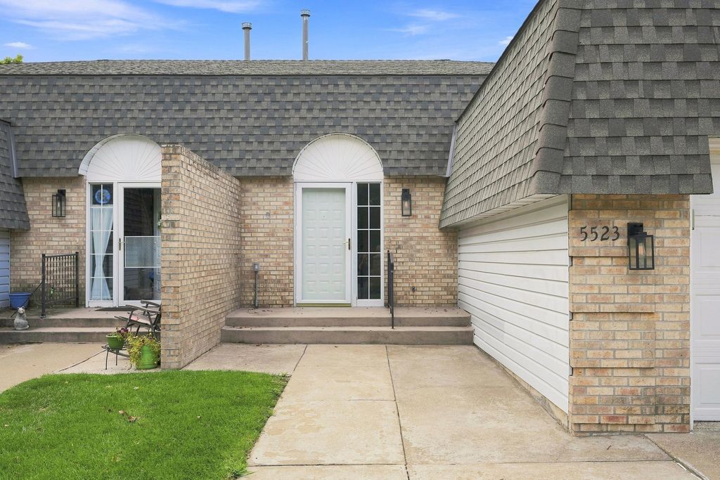 5523 Auto Club Road, Bloomington, MN 55437 — exterior