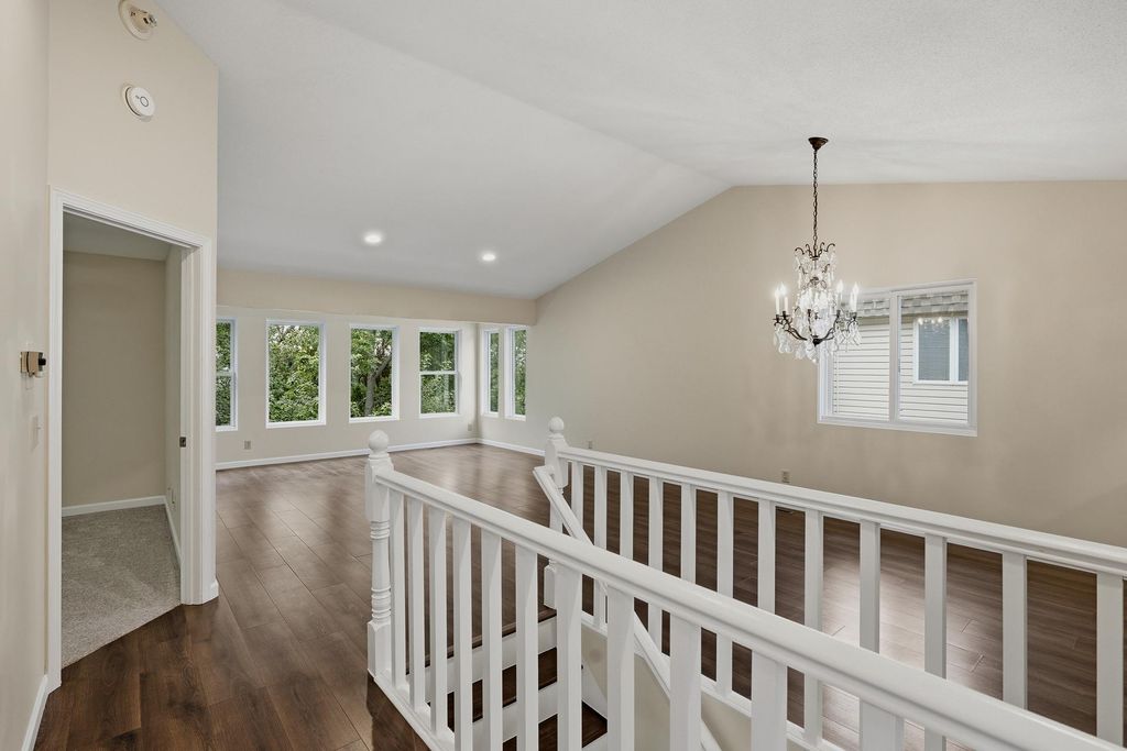 5523 Auto Club Road, Bloomington, MN 55437 — photo 4