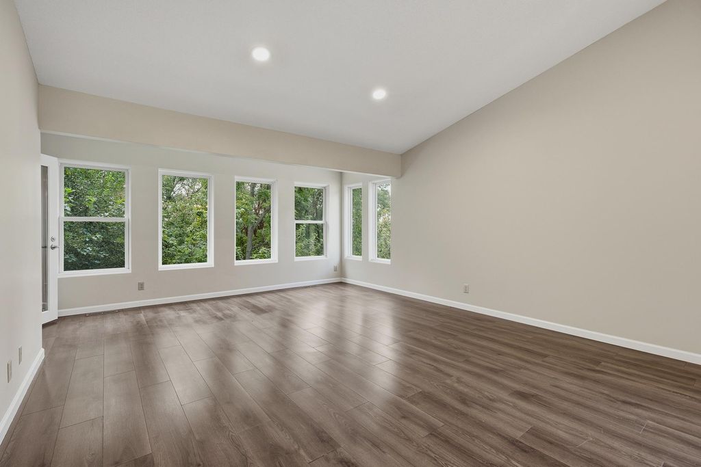 5523 Auto Club Road, Bloomington, MN 55437 — photo 5