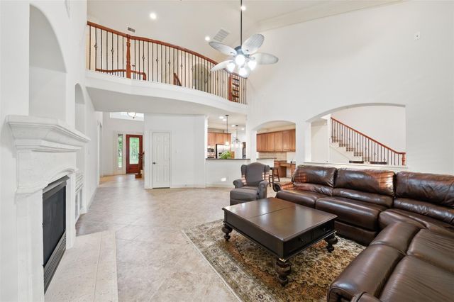 3602 Lindhaven Drive, Pearland, TX 77584