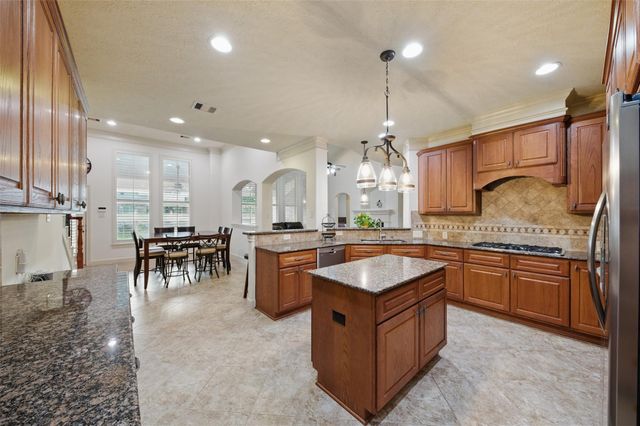 3602 Lindhaven Drive, Pearland, TX 77584