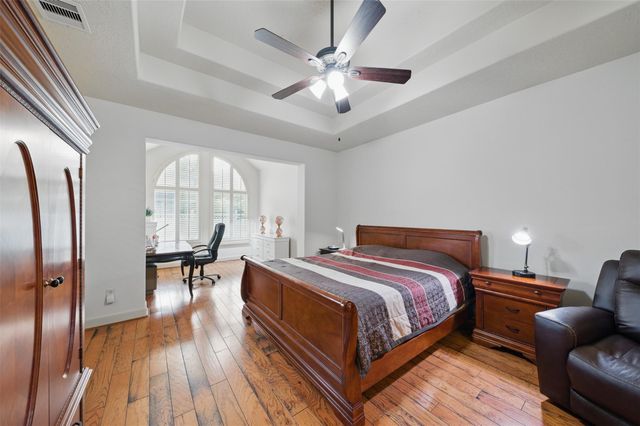 3602 Lindhaven Drive, Pearland, TX 77584